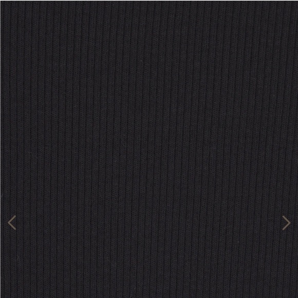 SKIMS top - Picture 5 of 5